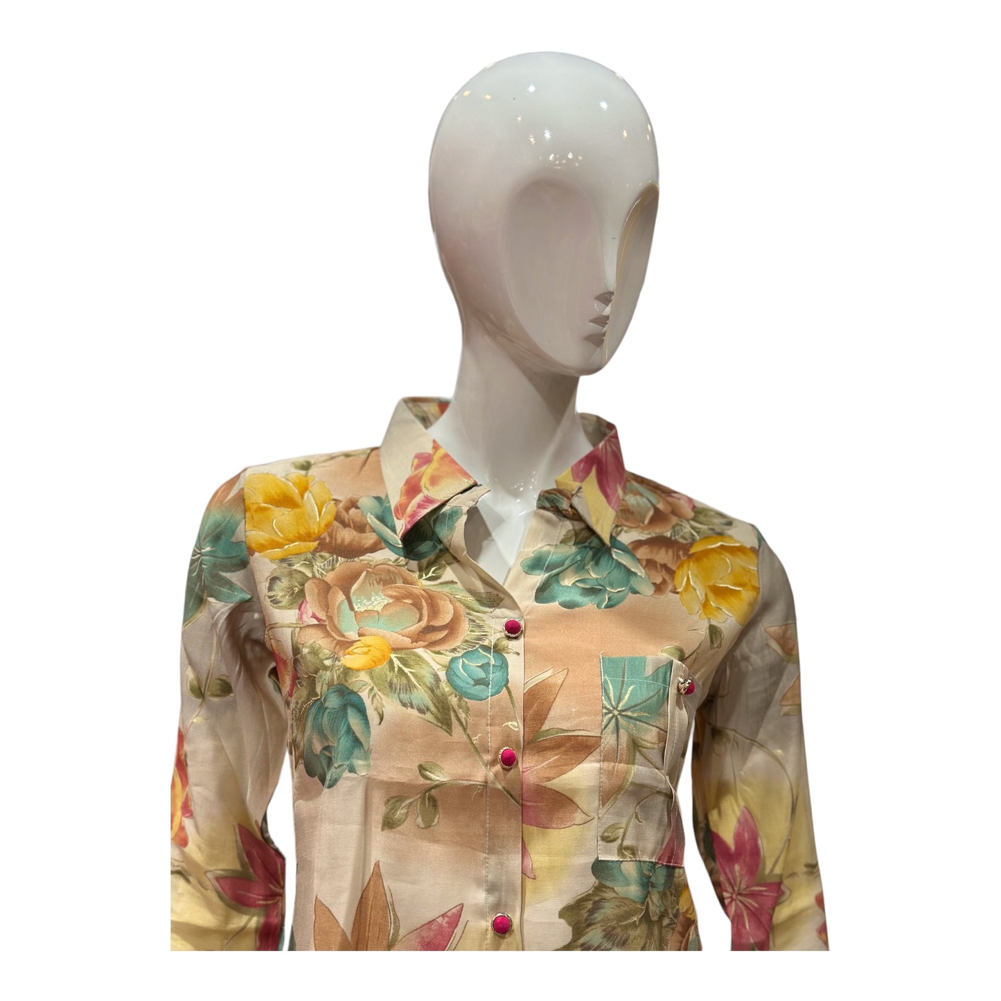 Wome 2 pcs floral print coord set with collar neck and straight pants. Front pocket with pink buttons.