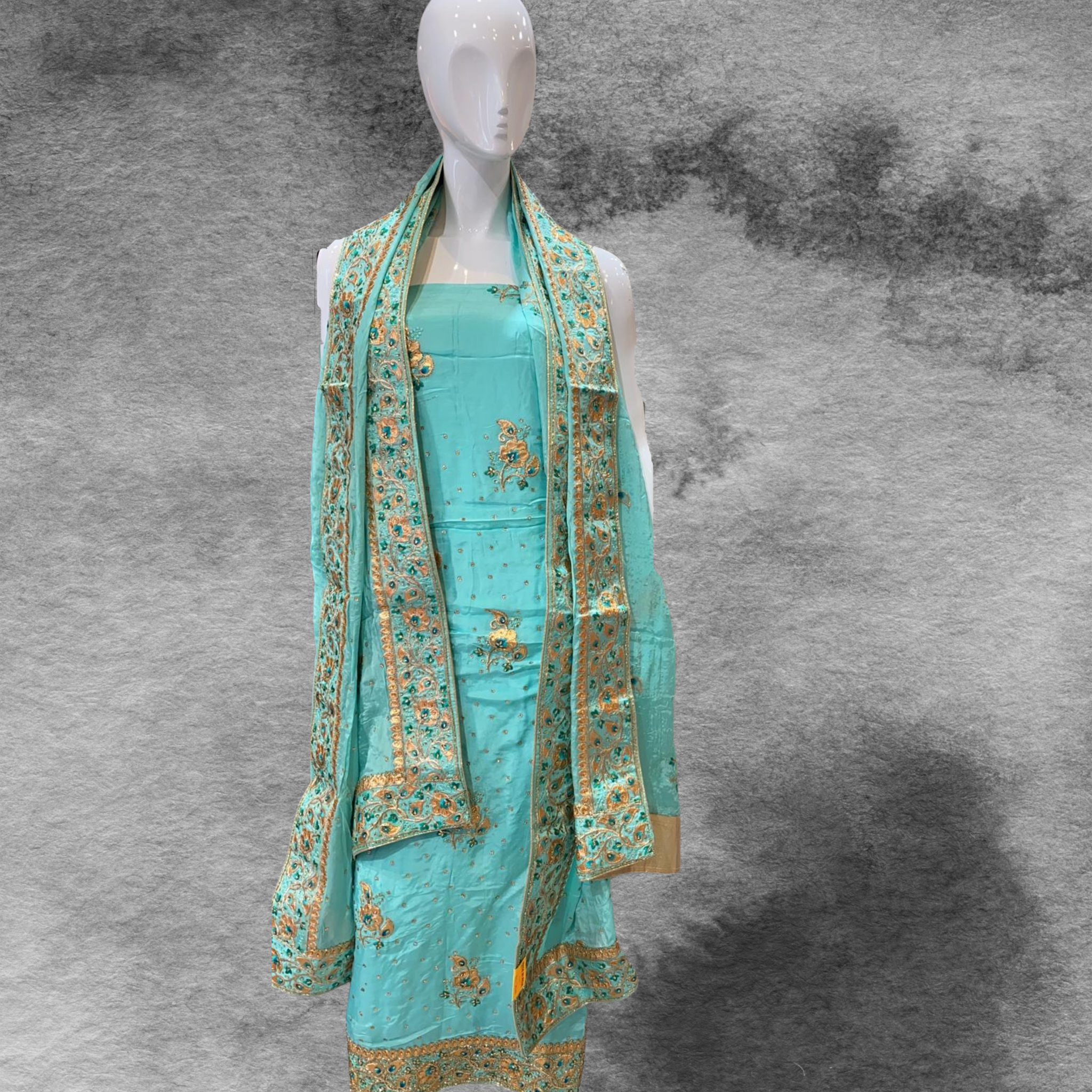 Unstitched suit 3002020