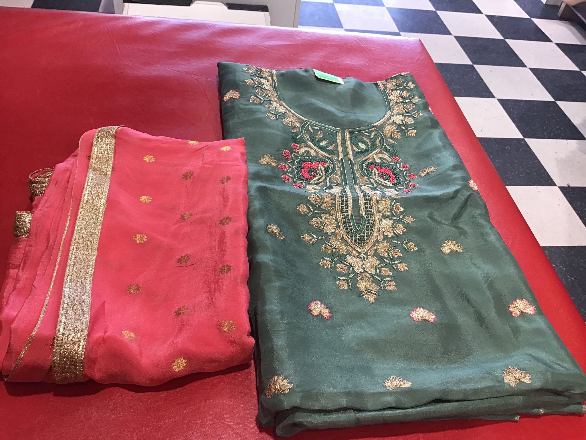 UNSTITCHED SUIT 30010094