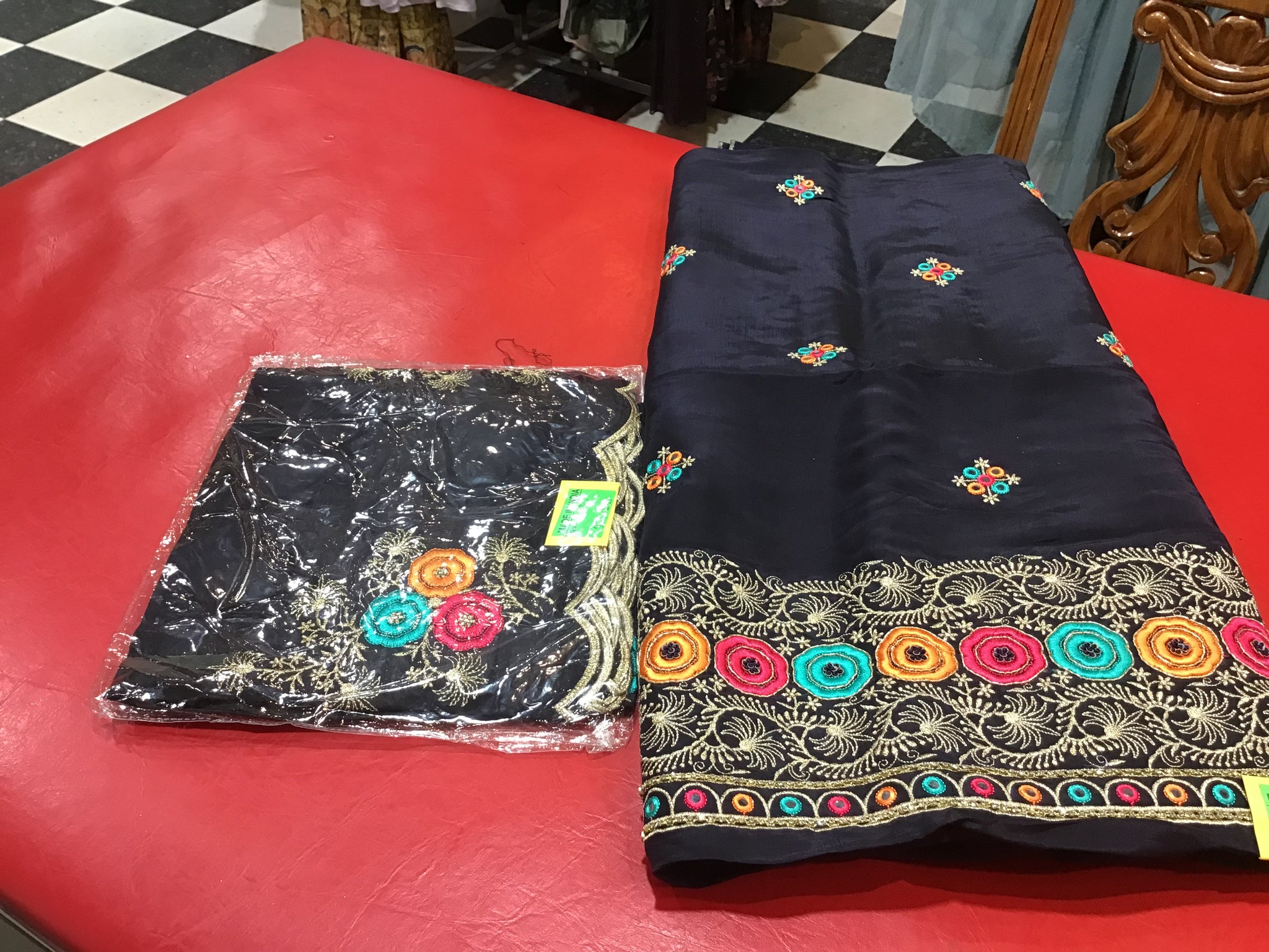 UNSTITCHED SUIT 30010153