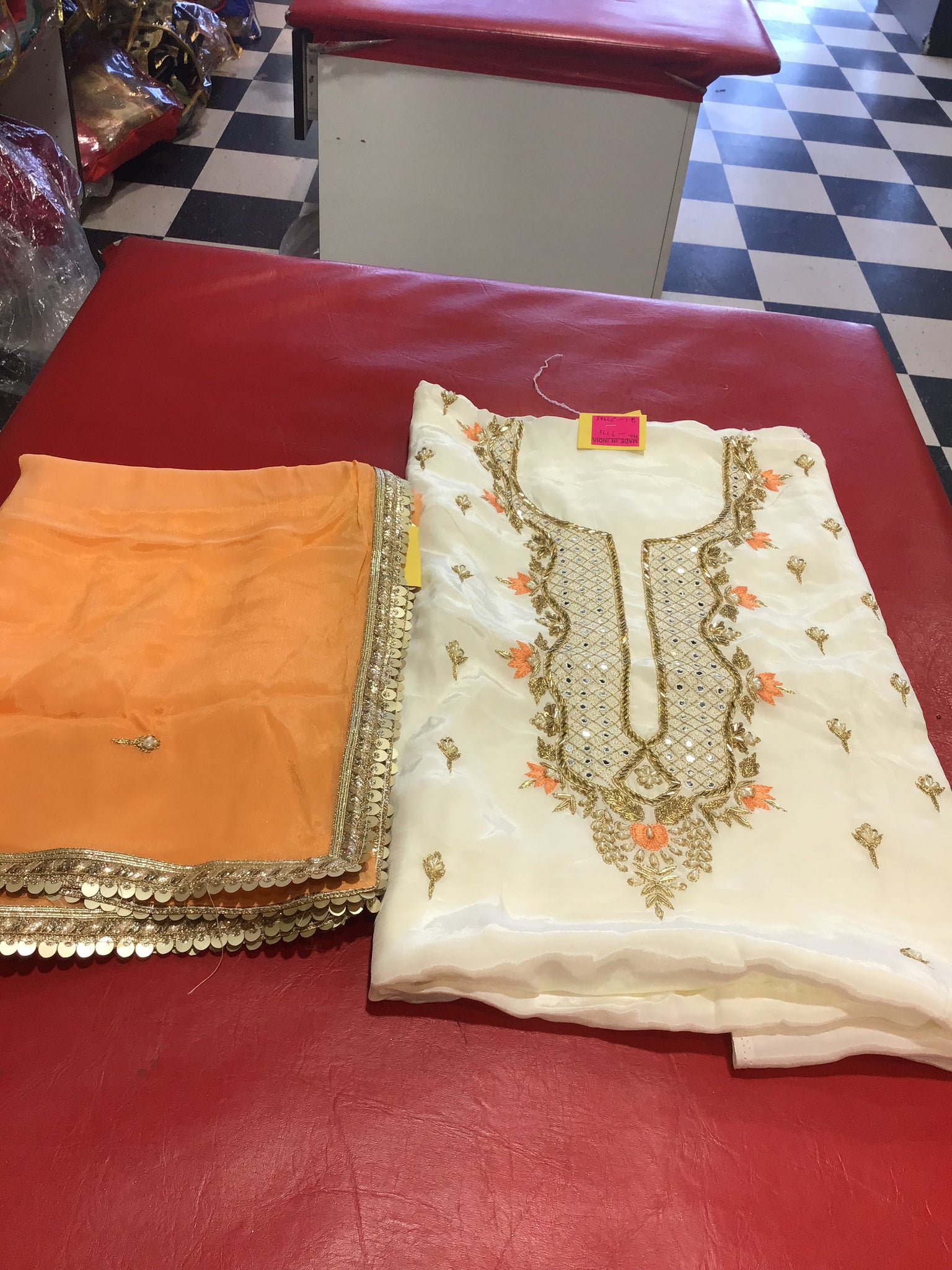 UNSTITCHED SUIT 30010076
