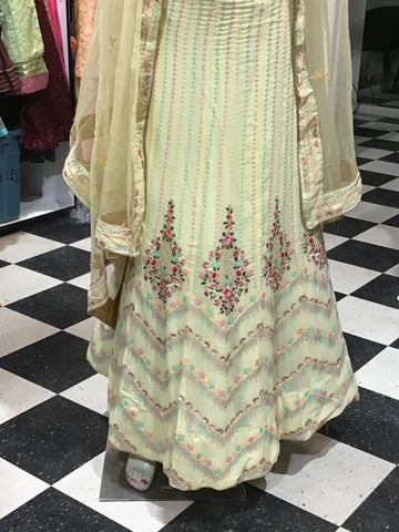 Lehenga200307