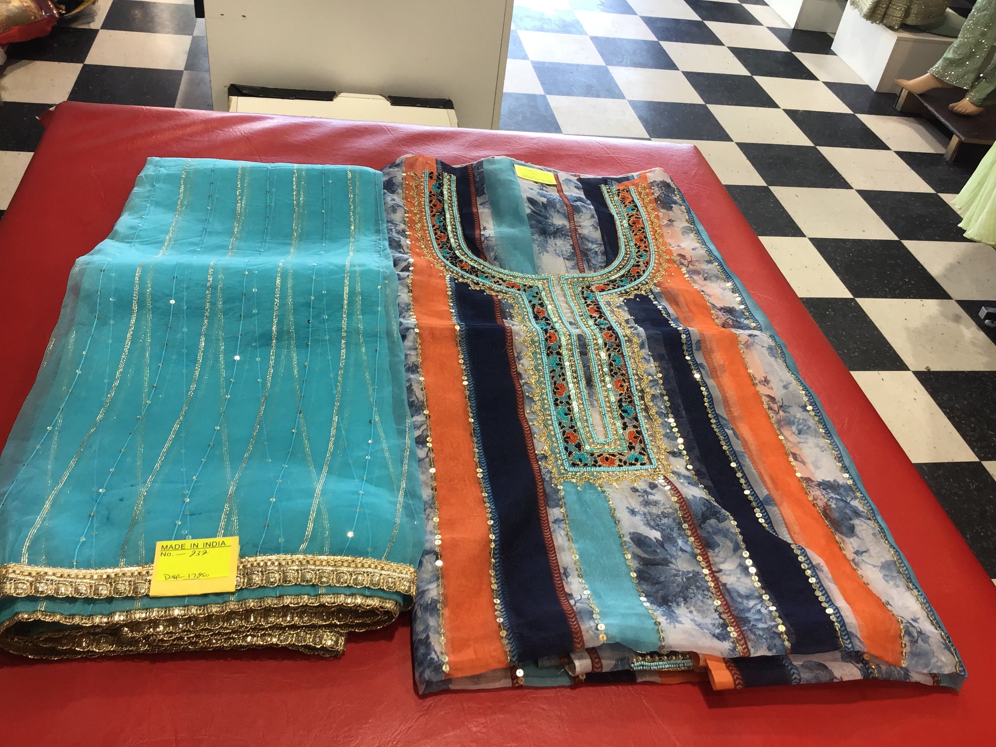 UNSTITCHED SUIT 30010090