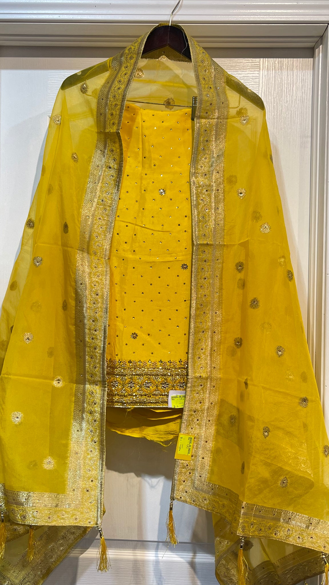 Unstitched suits 300510