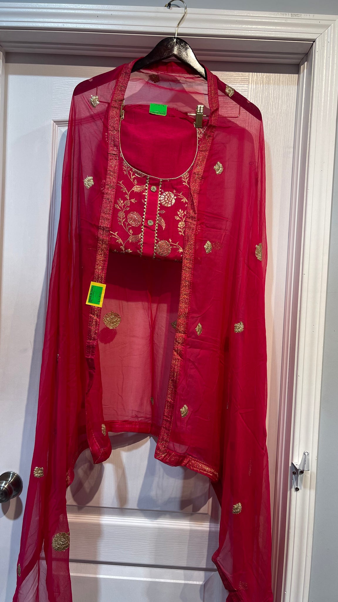 Unstitched suits 300504