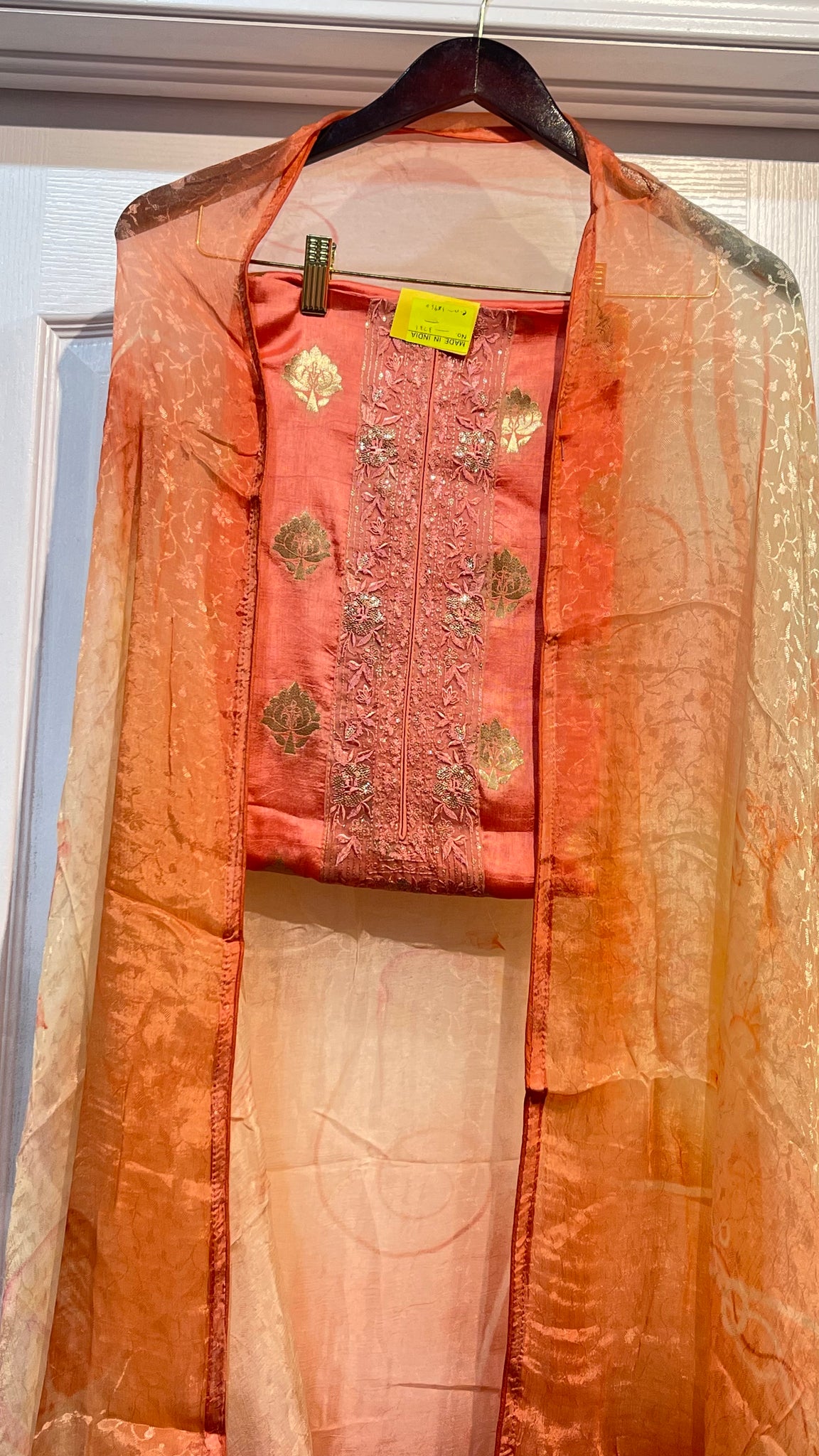 Unstitched suits 300505